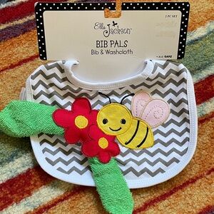 🐝Ella Jackson Bib Pals Bib&Washcloth🌼